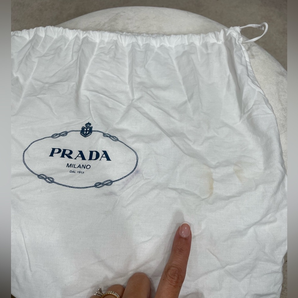 💯 Prada Re-Nylon Bucket Hat - Picture 6 of 6